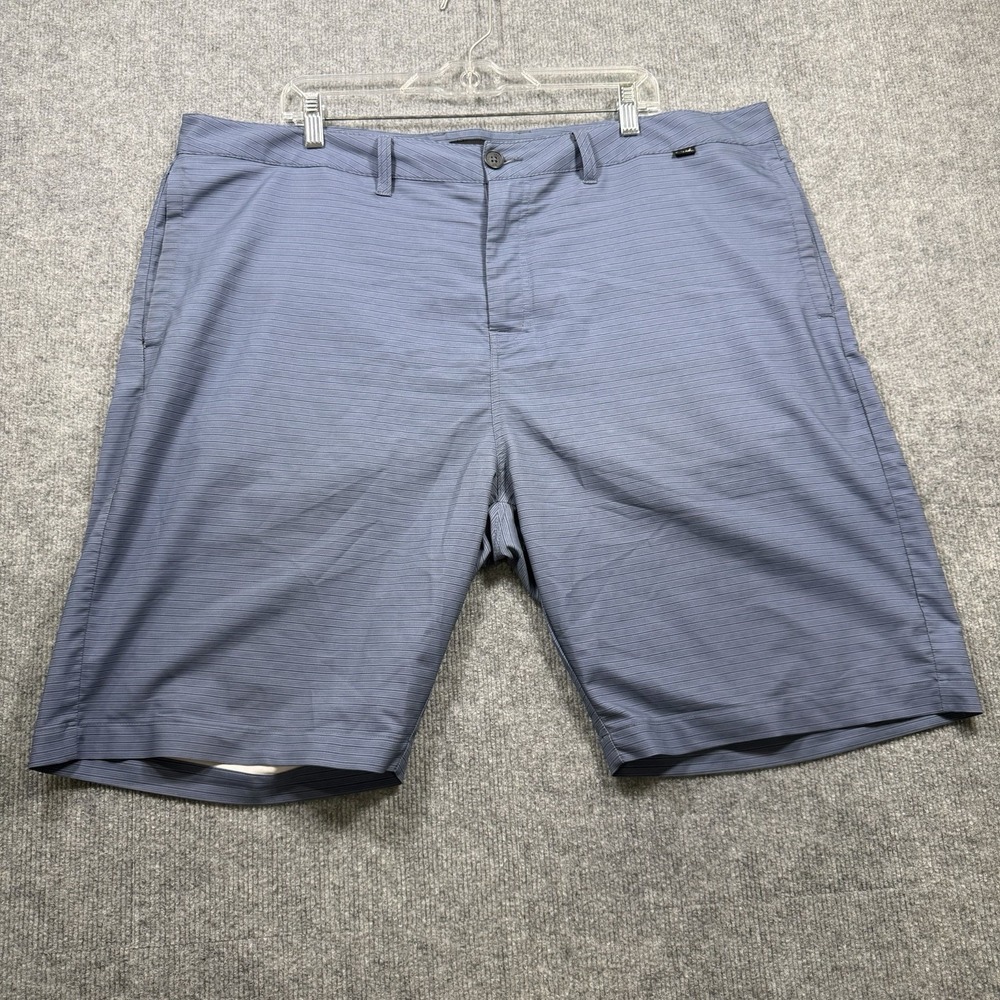 Travis Mathew Golf Shorts Men's 42 Blue Stripe Performance Stretch Casual Hybrid